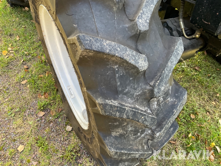 Europard 404 Traktor Foton Lovol Europard 504, Hammarö, Klaravik auktione