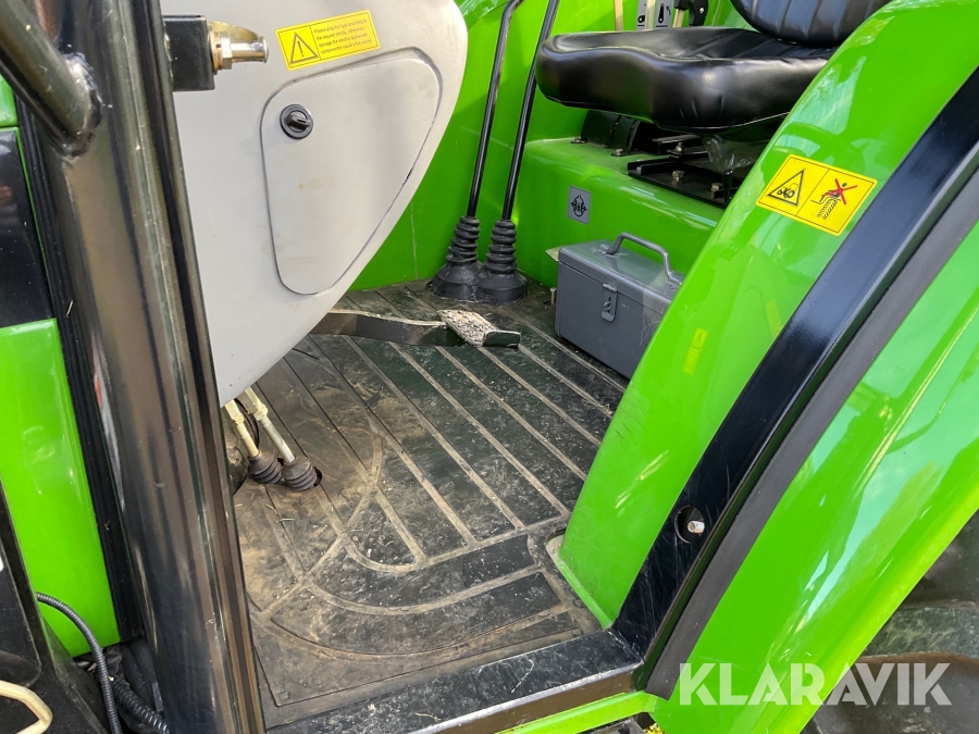 Europard 404 Traktor Foton Lovol Europard 504, Hammarö, Klaravik auktione
