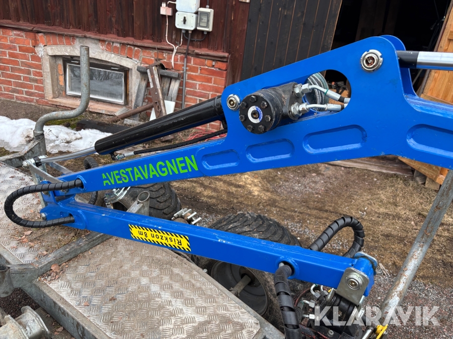 Skogsvagn Avestavagnen Ranger STD hydraulaggregat