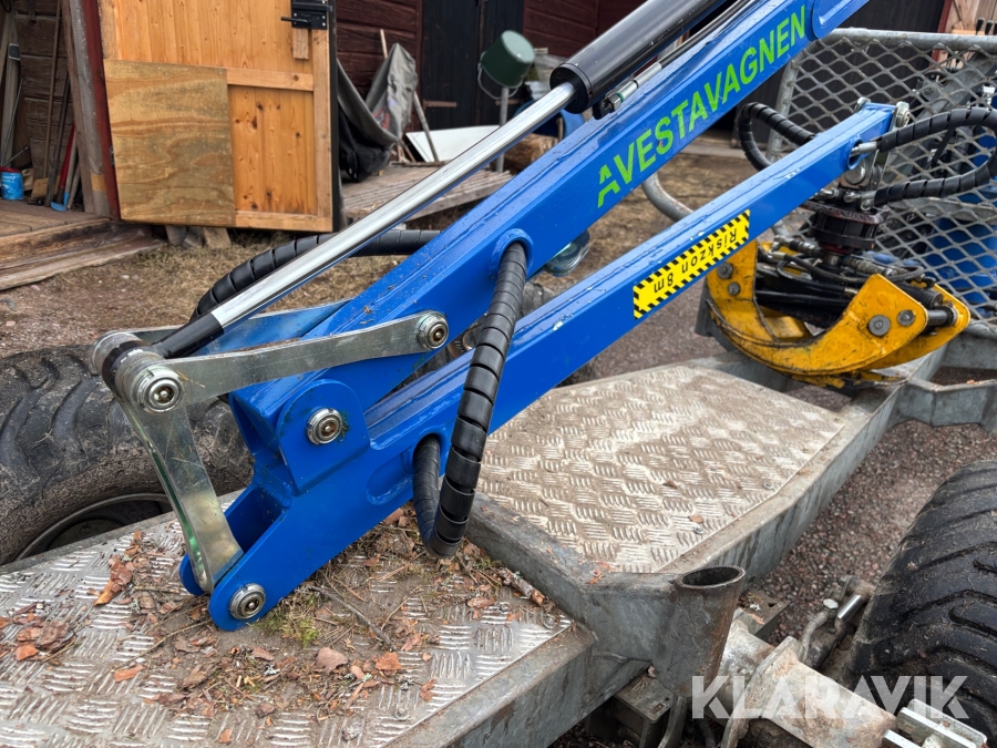 Skogsvagn Avestavagnen Ranger STD hydraulaggregat