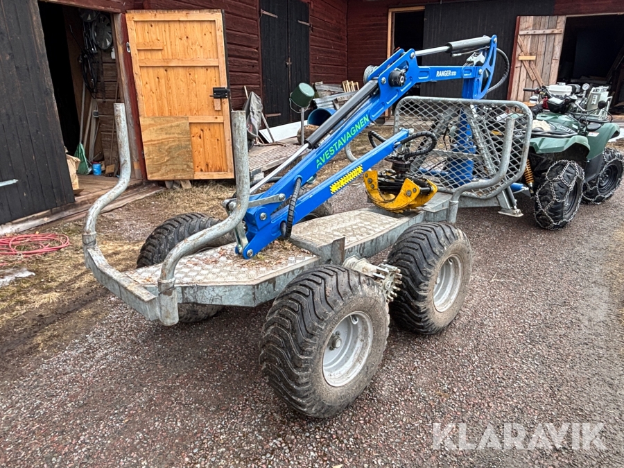 Skogsvagn Avestavagnen Ranger STD hydraulaggregat