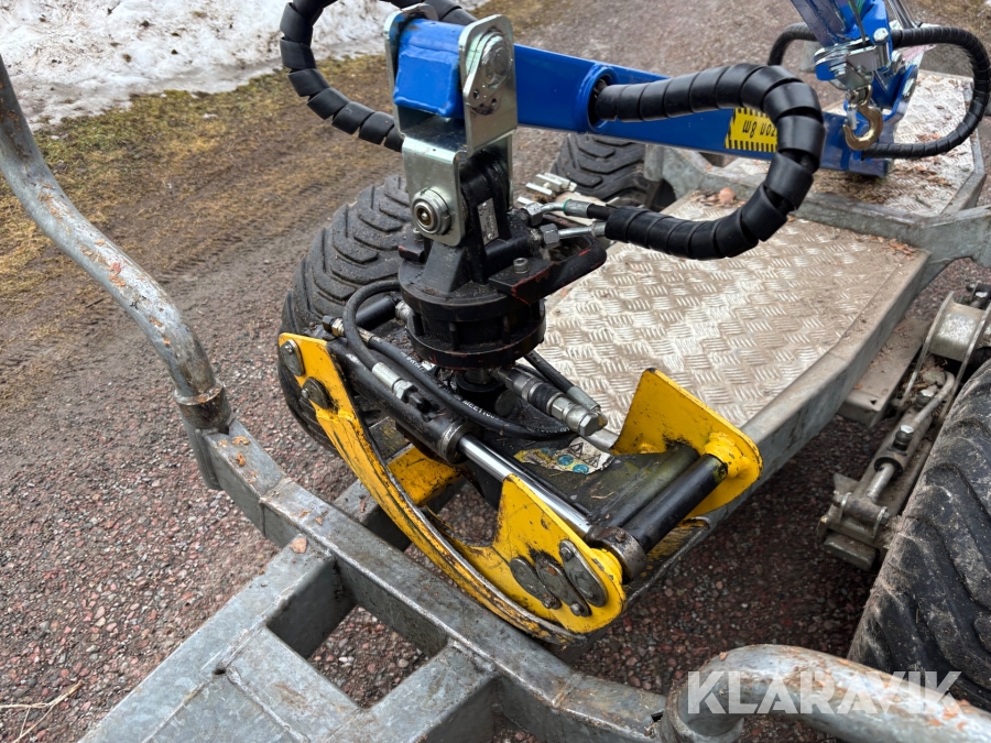 Skogsvagn Avestavagnen Ranger STD hydraulaggregat
