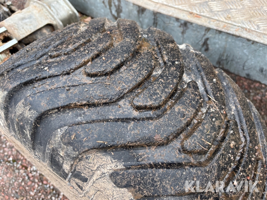 Skogsvagn Avestavagnen Ranger STD hydraulaggregat