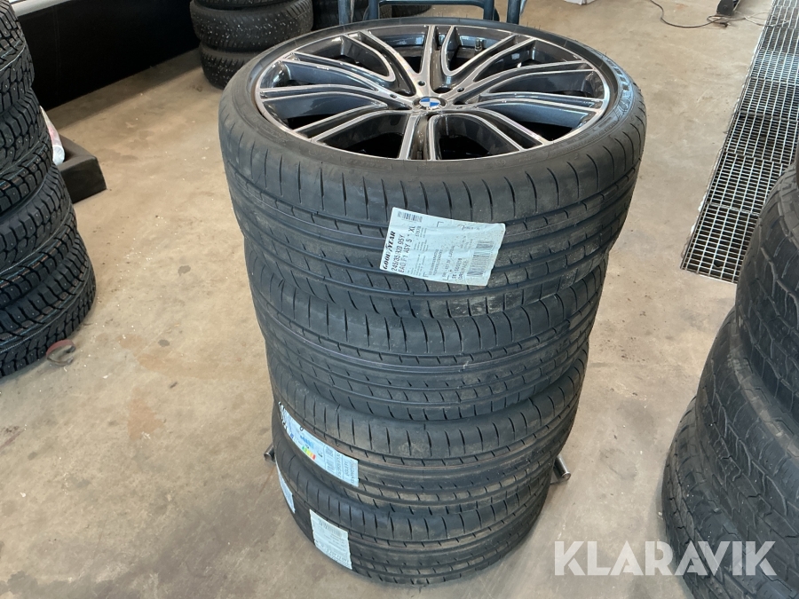 BMW fälgar med sommardäck BMW / Good Year 245/35R20 4st