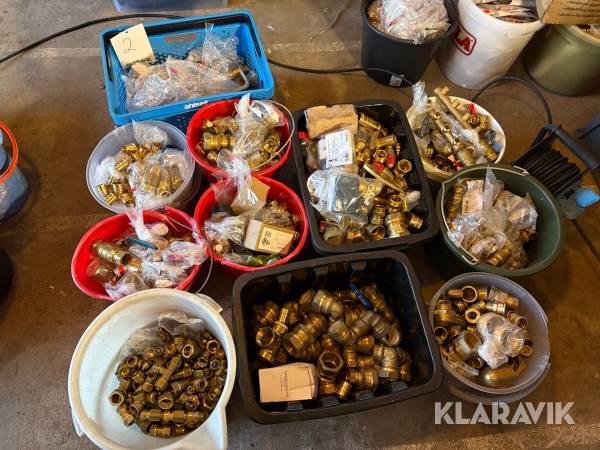 Diverse klämringskopplingar mässing Vatette