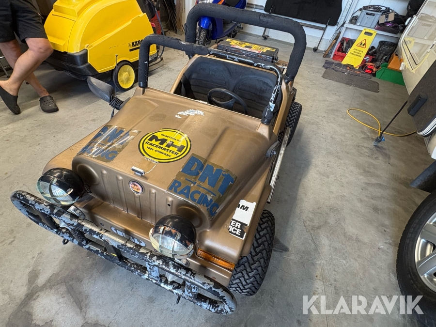 Mini Jeep med åkgräsklipparmotor