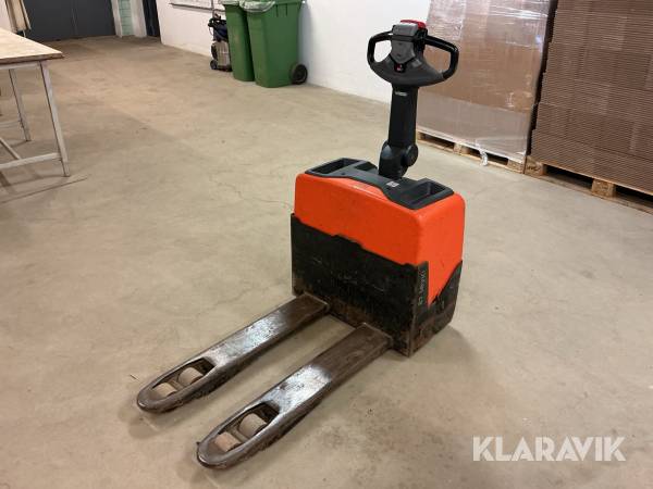 Låglyftare Toyota LWE130