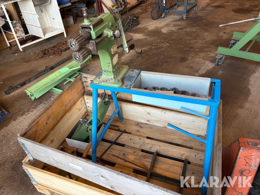 Sickmaskin 2 st Fasti / VEB 50 x 1 / UBSBH1 med verktyg och stativ