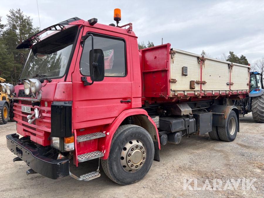 Veteranlastbil lastväxlare Scania P92HL 4x2 med Kranflak & Gripskopa