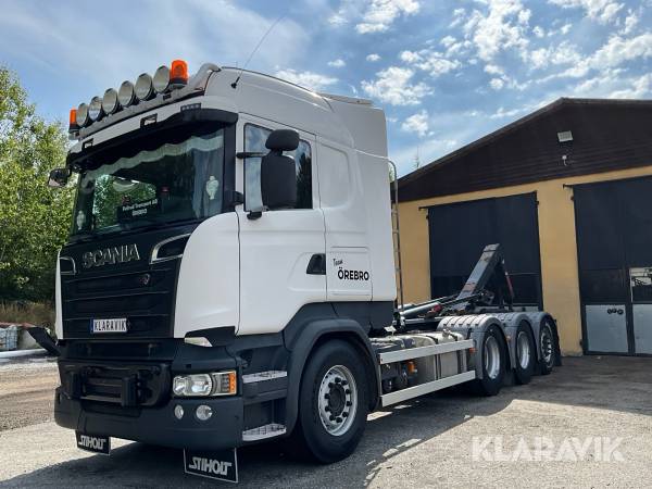 Lastväxlare Scania R580 8x4 4HNB Tridem med komplett plog och salt utrustning/Euro6