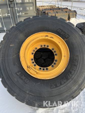 Däck och fälg Volvo L120H BKT 23,5-25 4st