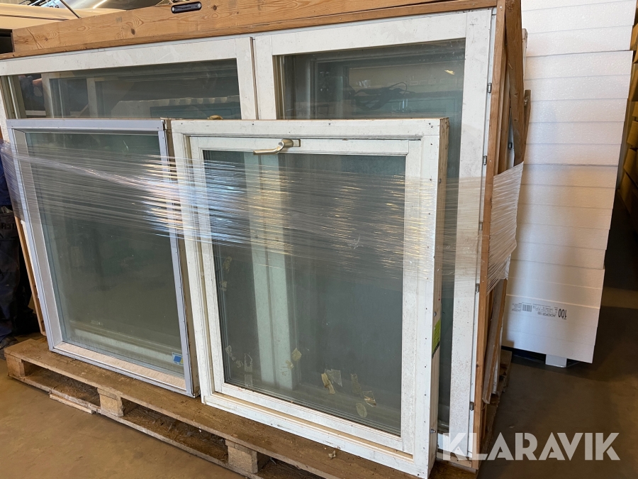 Diverse fönster och dörr