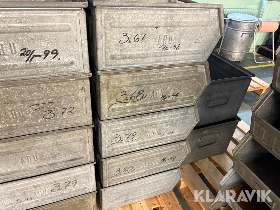 Lagerbackar stål märkta ABU, mellan 5st