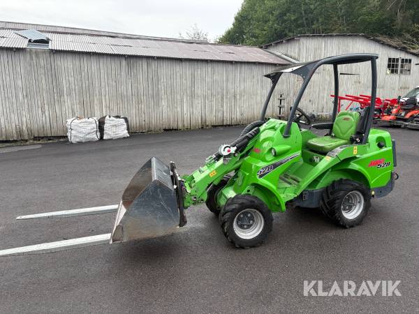 Kompaktlastare Avant 528