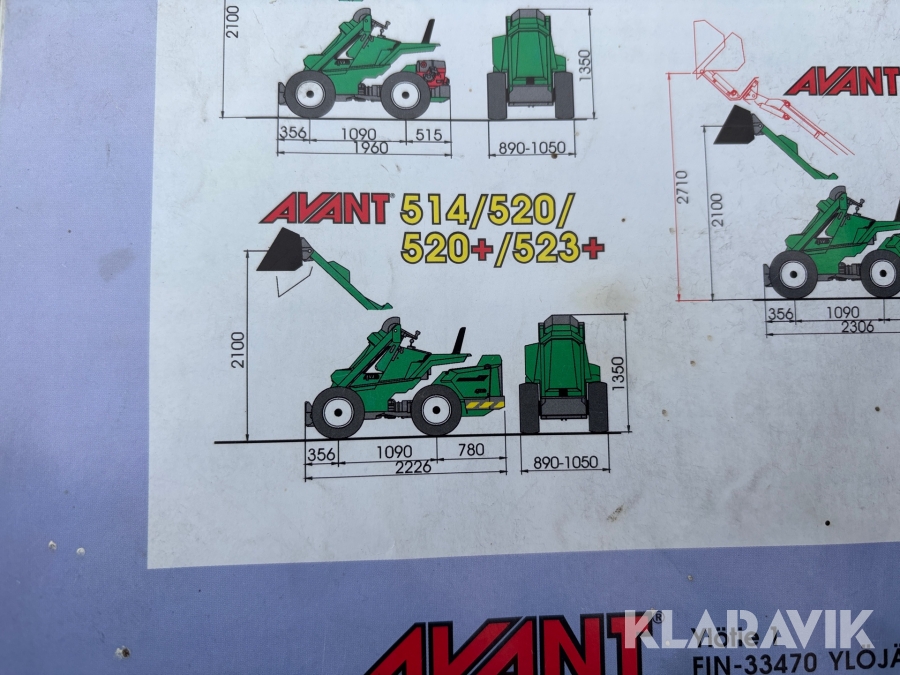 Kompaktlastare Avant 520+ med skopa och gafflar