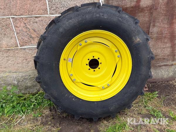 Lantbruksdäck Alliance FarmPro Radial 70 med fälg