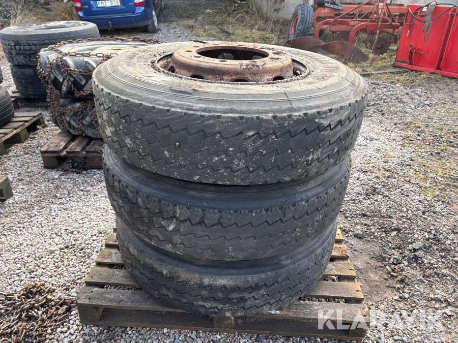 Lastbilsdäck 3st 295/80R22.5
