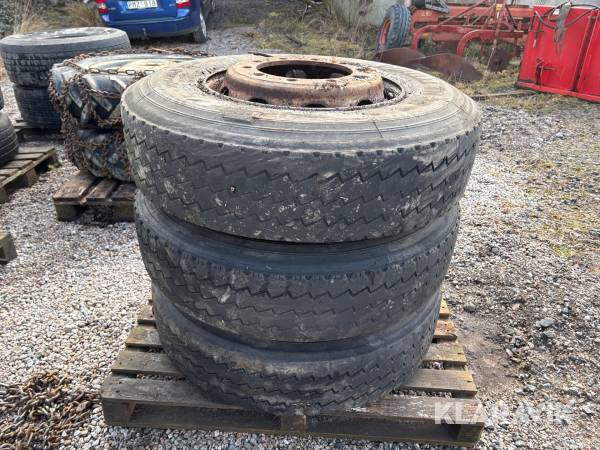 Lastbilsdäck 3st 295/80R22.5