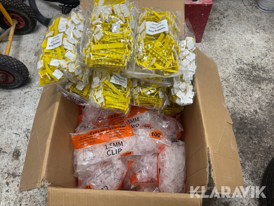 Clips + nivåstickor