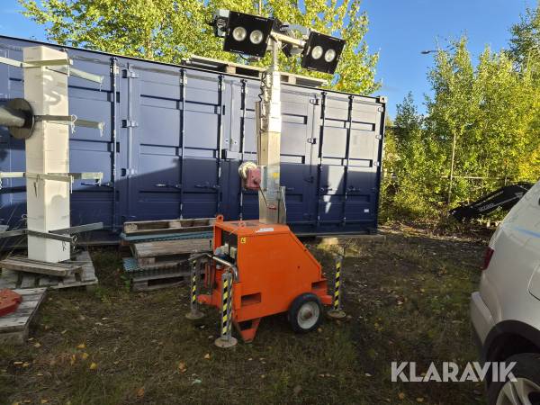 Belysningsmast med LED lampor Link Tower Tower Light 7 meter