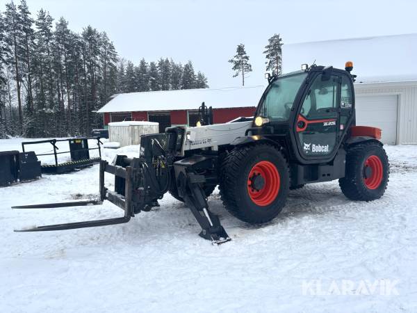 Teleskoplastare Bobcat T36.120SLB med redskap
