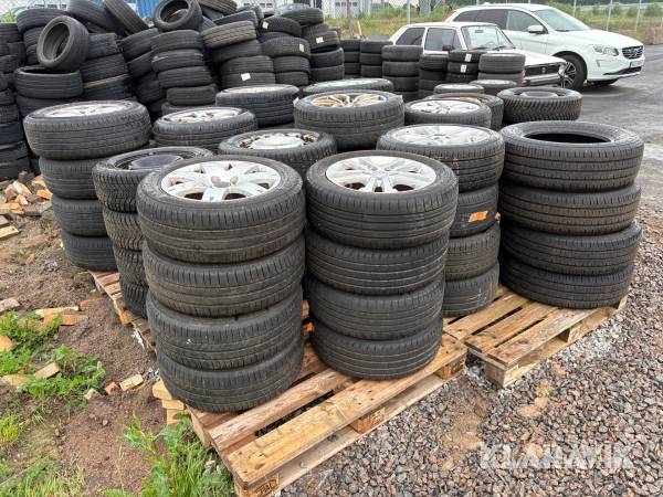 Däck och fälgar 21 set Volvo,BMW, Ford, VW & KIA Vinter och sommardäck 2-8 mm