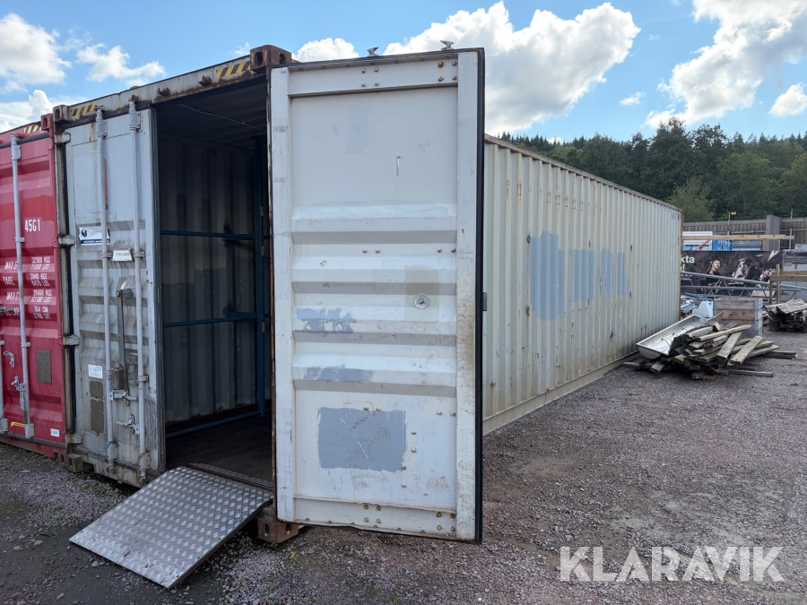 Sjöfartscontainer / Däckcontainer  40fot 252st hjul