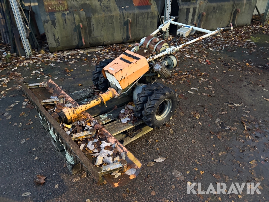 Markberedare Bucher M300K