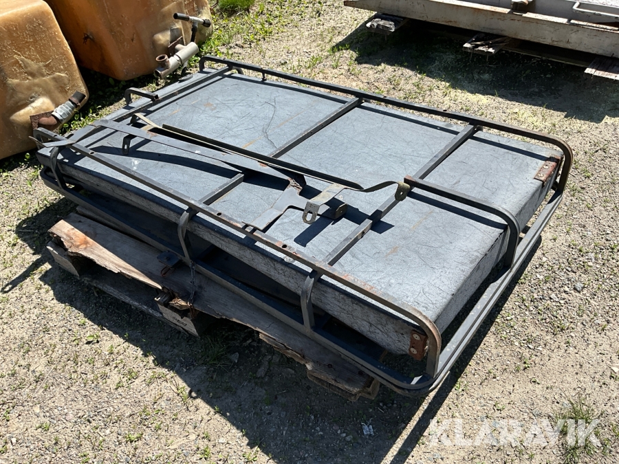 Inbrottsskydd till grävmaskin Komatsu PC130