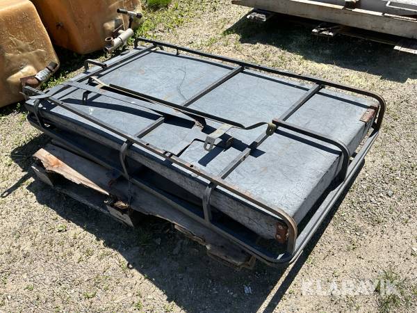 Inbrottsskydd till grävmaskin Komatsu PC130