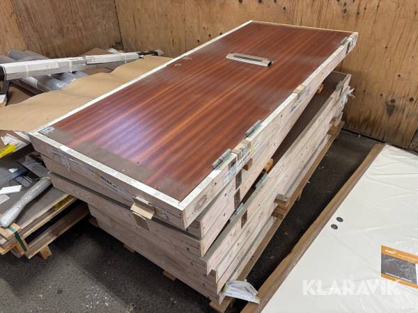 Lägenhetsdörrar Swedoor 9x21 bruna 7st