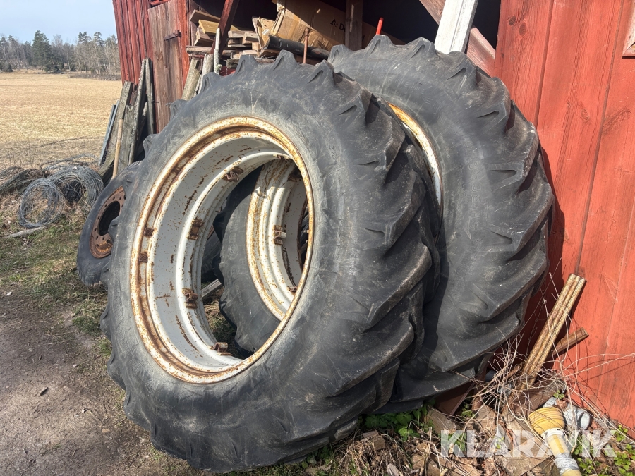 Dubbelmontagedäck Continental 16.9-38 2st