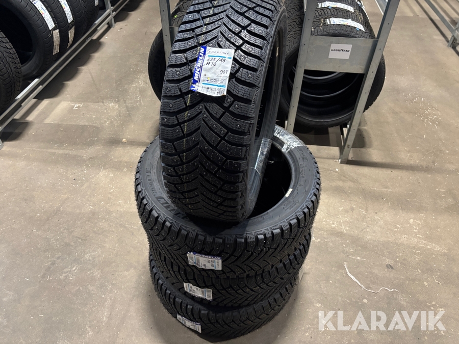 Dubbdäck Michelin X-ice north 4