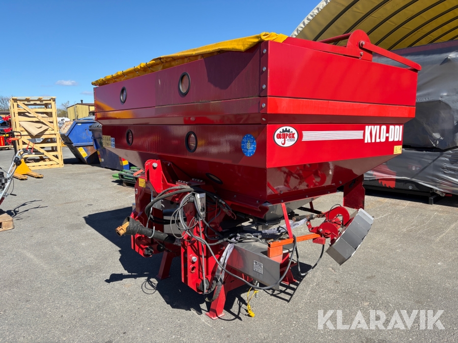 Gödningsspridare Agrex KYLO-DDI 3000 med trepunktsfäste