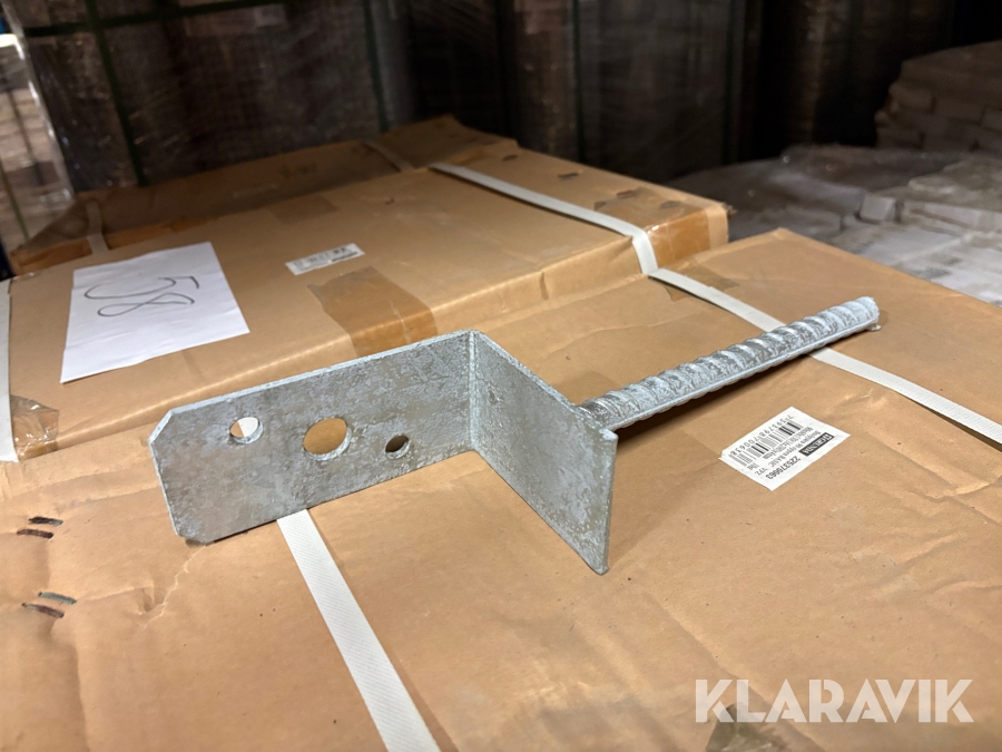 Stolpsko för ingjutning L-Form 90x60x130x4.0x16x200mm 180st