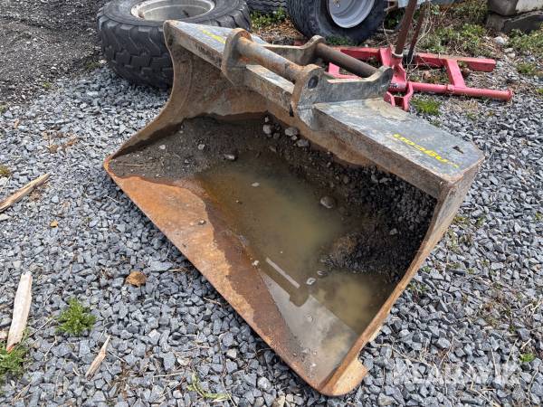 Planeringsskopa Engcon S60