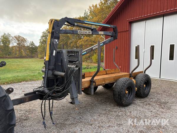 Huggarvagn Mowi 8t med kran 2046