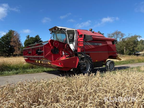 Skördetröska Massey Ferguson 23 14 fot