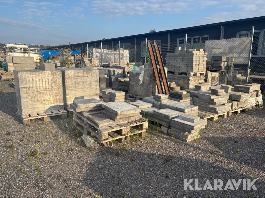 Stort parti med marksten ca 80 pallar