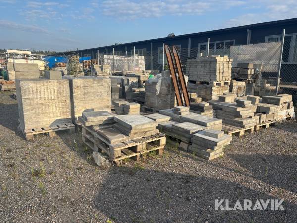 Stort parti med marksten ca 80 pallar