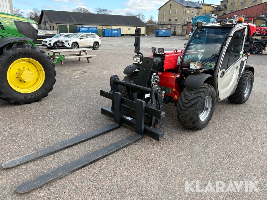 Teleskoplastare Manitou MLT 625-75H Elite med gafflar och planeringsskopa