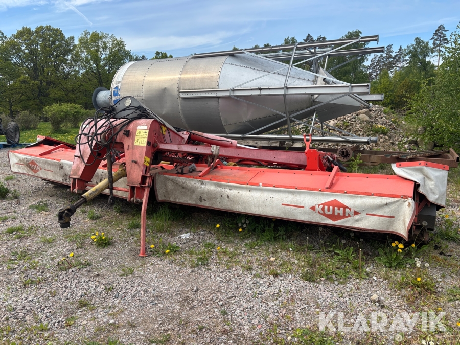 Slåtterkross Kuhn FC 703