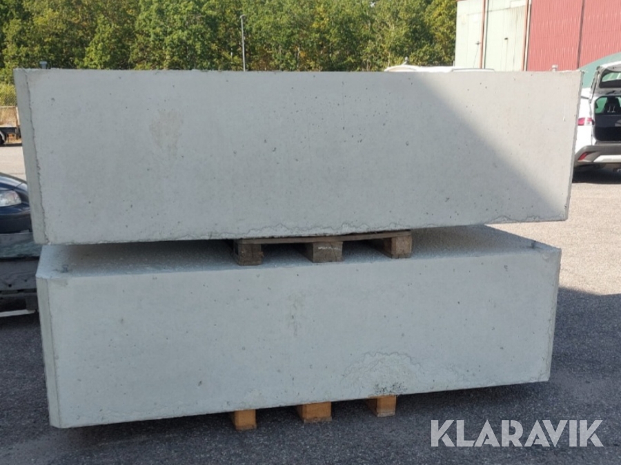Flytkropp betong till brygga 2400x1300x650mm 2st