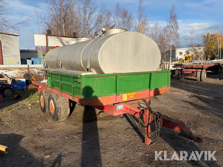 Tippvagn med vattentank KMA 90
