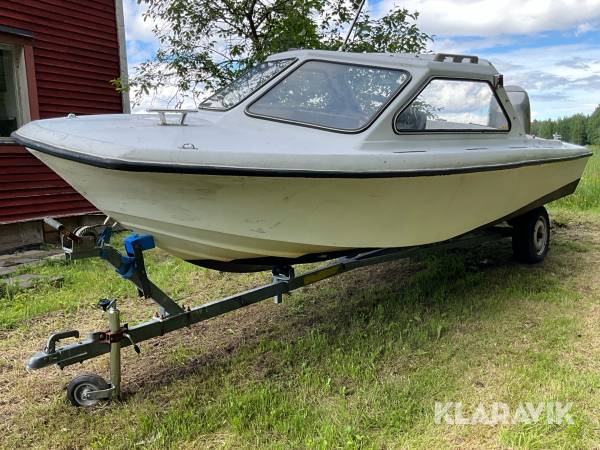 Båt med 30-kärra