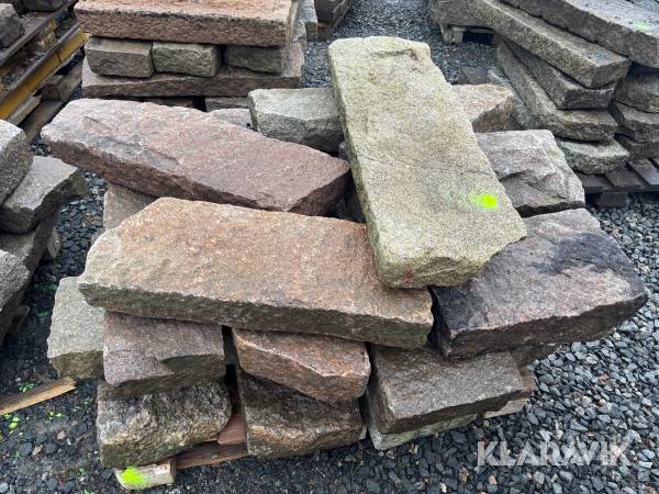Blandat parti med kantsten svens 70 meter