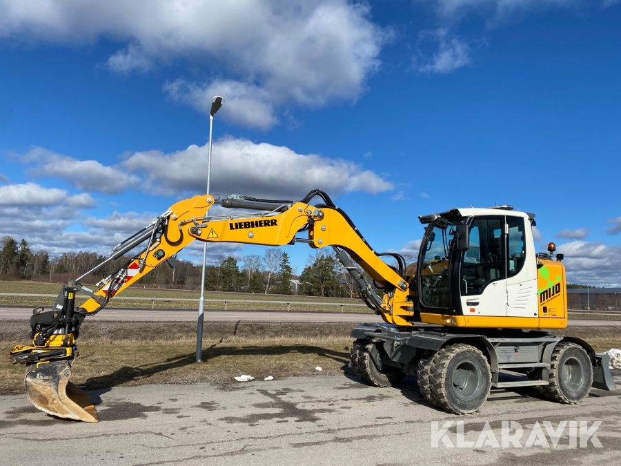 Grävmaskin Liebherr A910 Compact med redskap