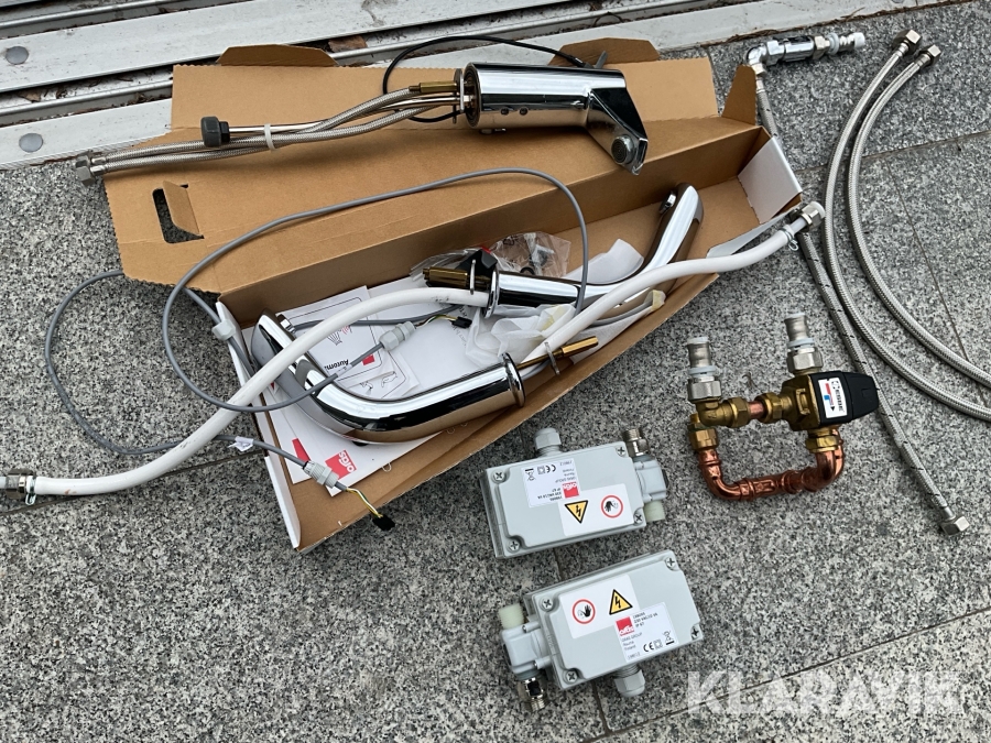 Blandare för handfat med rörelsesensor Oras