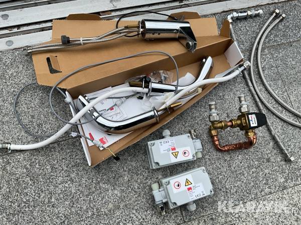 Blandare för handfat med rörelsesensor Oras