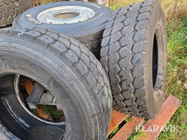 2 kompletta hjul och 2 lösa däck 385/65R22.5 Giti & Michelin